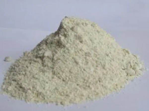 如何优化耐火浇注料的性能？